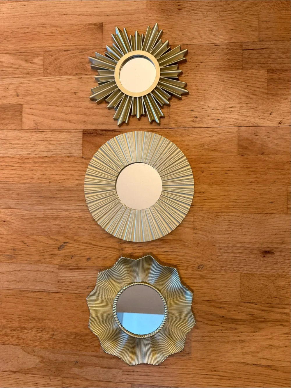 Gold Sunburst Wall Mirror - Decorative Home Wall Decor